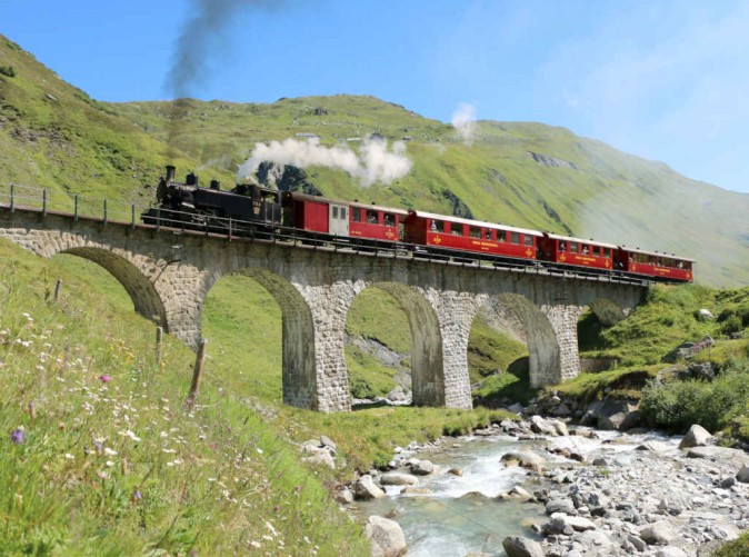 042_Schoene Aussichten Touristik-Pullmanclub-Furka-DFB7_Moser_1270